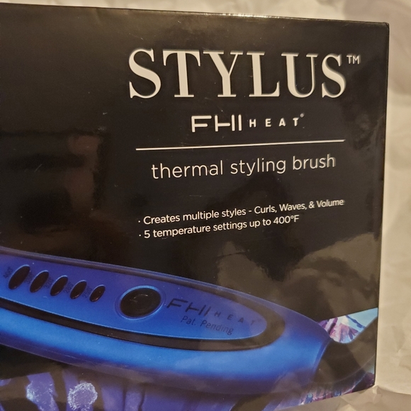 STYLUS FHI heat thermal styling brush (used once) - Picture 7 of 7
